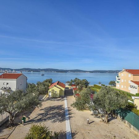 Apartments Dandelion Biograd Na Moru Exterior photo