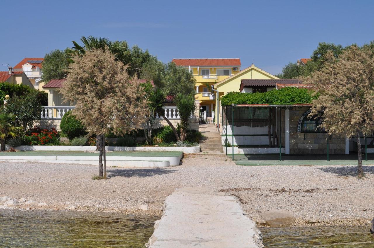 Apartments Dandelion Biograd Na Moru Exterior photo