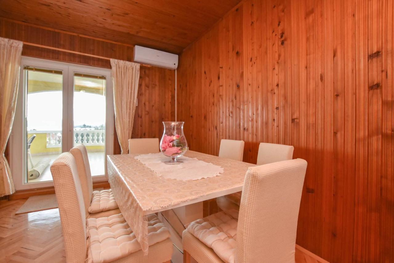 Apartments Dandelion Biograd Na Moru Exterior photo