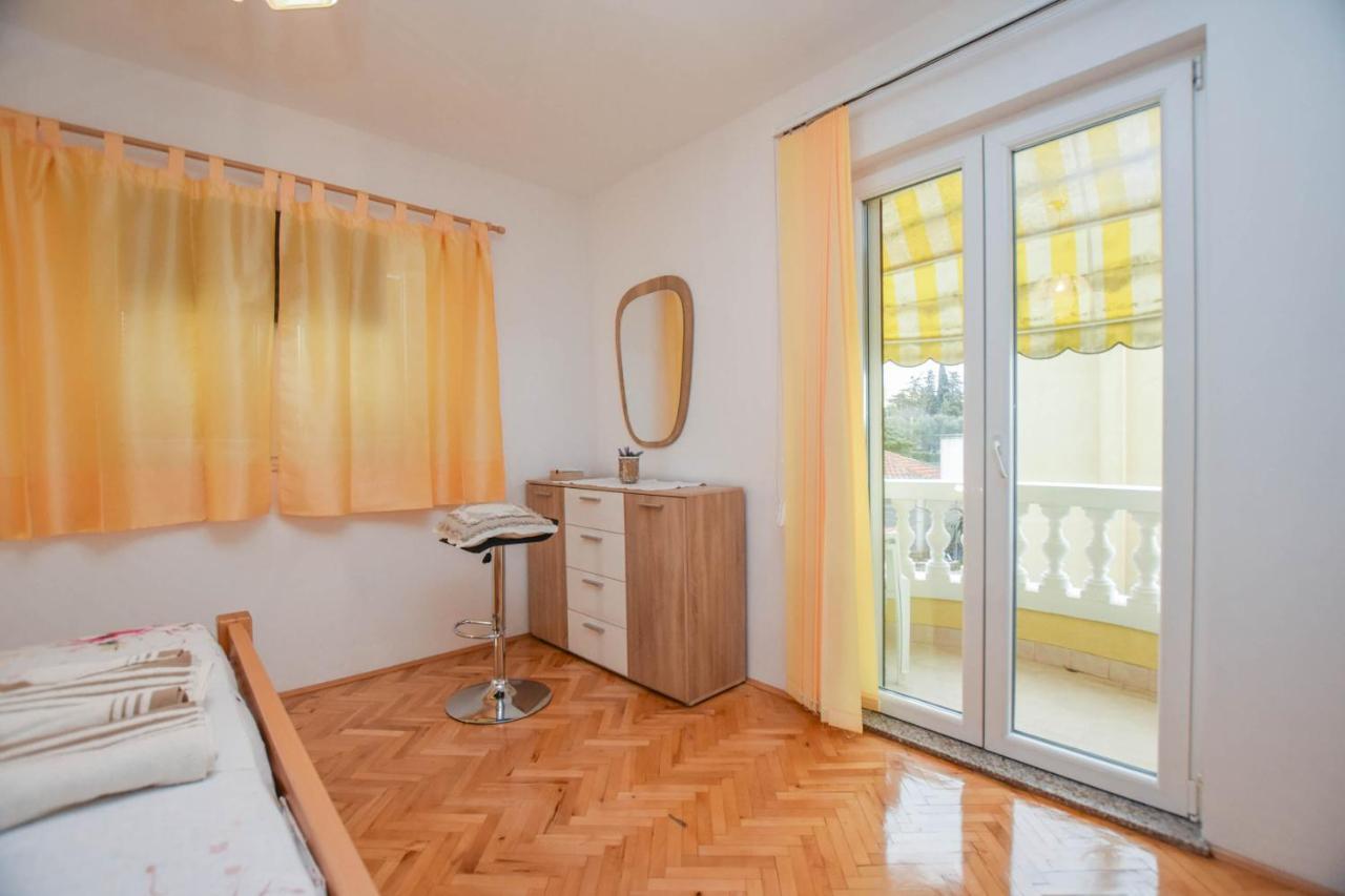 Apartments Dandelion Biograd Na Moru Exterior photo