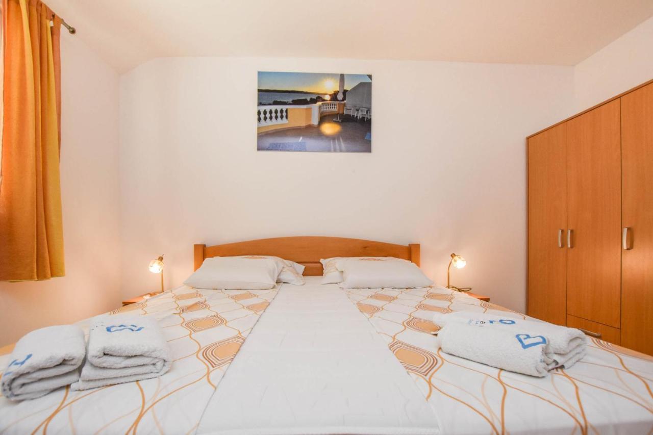 Apartments Dandelion Biograd Na Moru Exterior photo