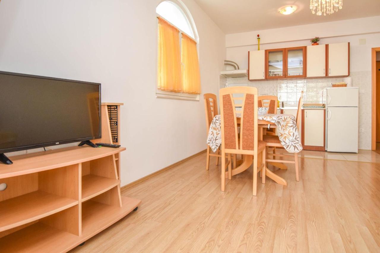 Apartments Dandelion Biograd Na Moru Exterior photo
