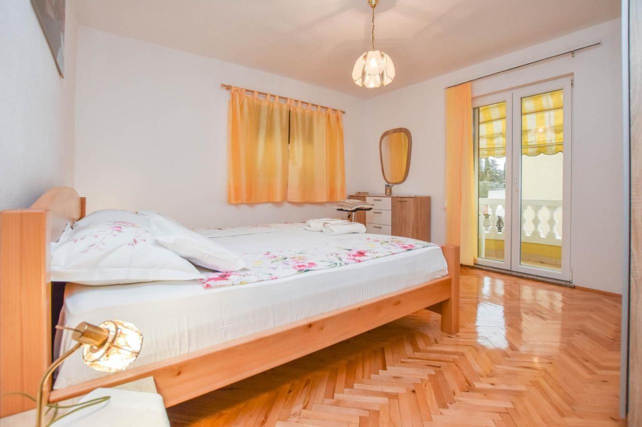 Apartments Dandelion Biograd Na Moru Exterior photo