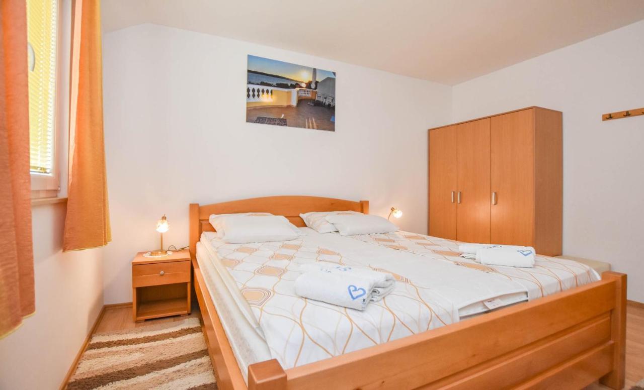 Apartments Dandelion Biograd Na Moru Exterior photo