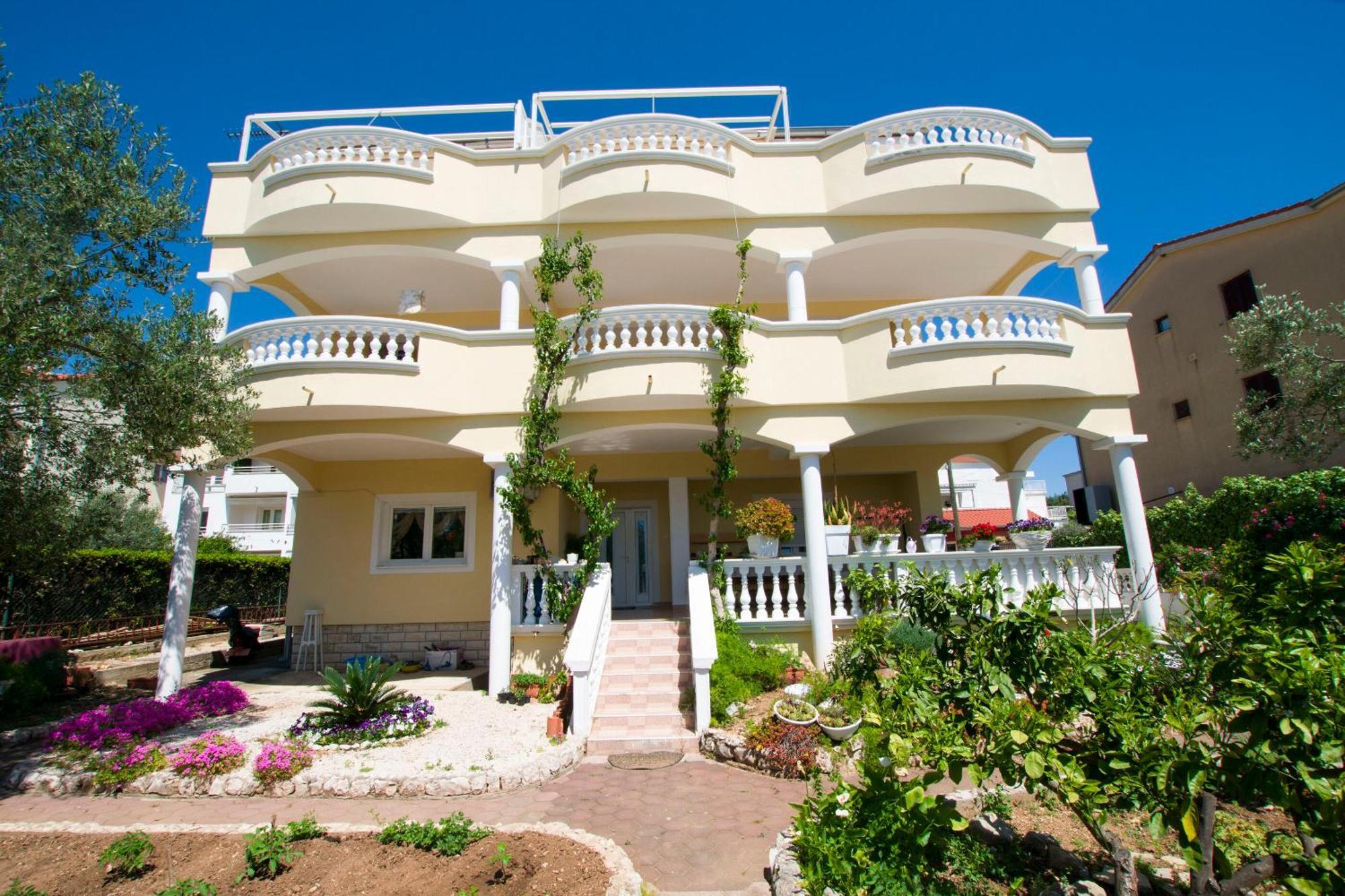 Apartments Dandelion Biograd Na Moru Exterior photo